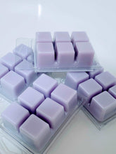 Load image into Gallery viewer, Lilacs &amp; Lilies Wax Melts