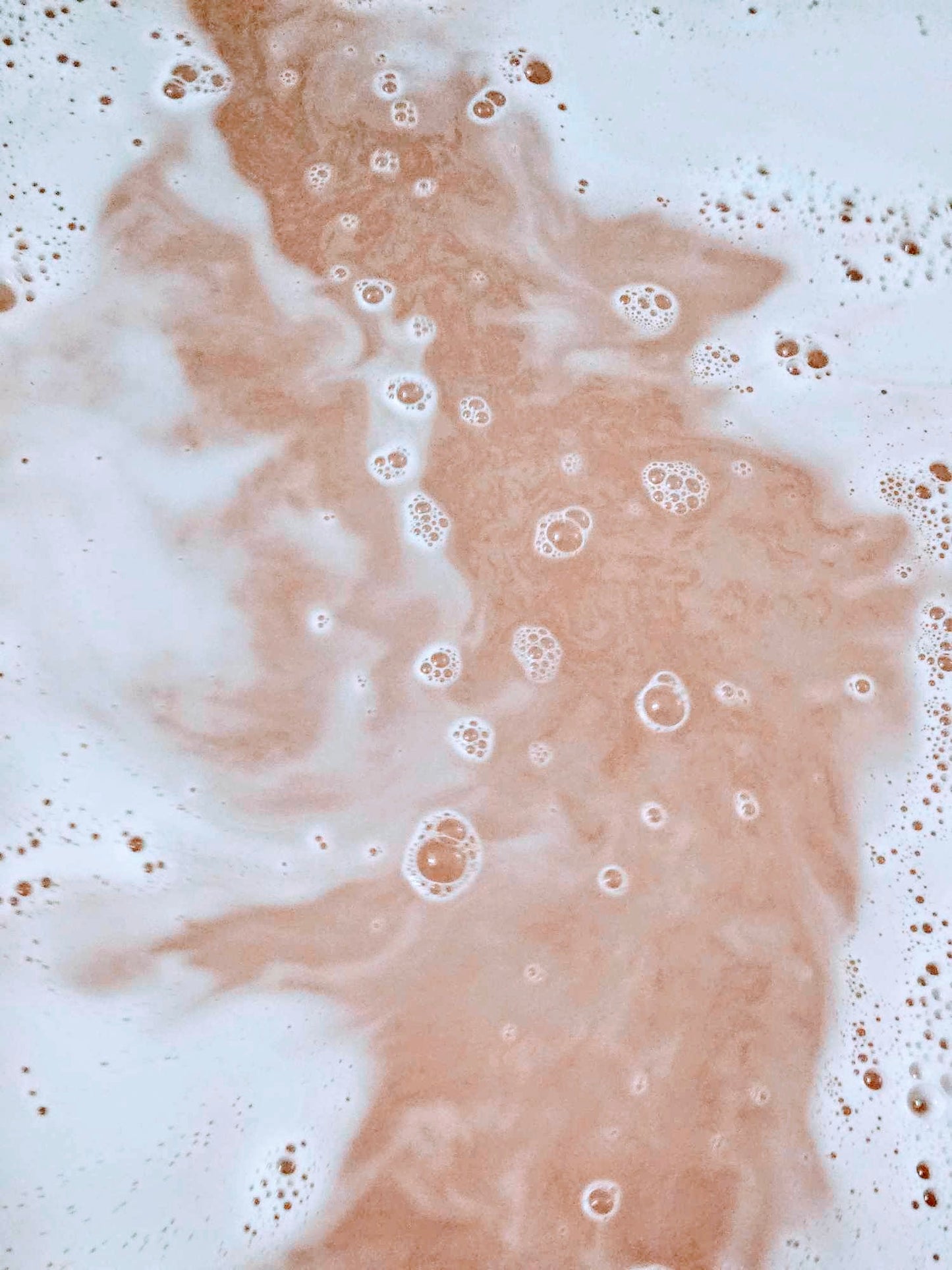 Color Bath Bomb Water